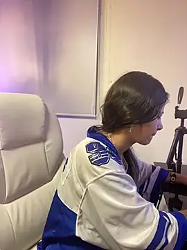 Ninfa pink online show from 11/04/25, 08:56