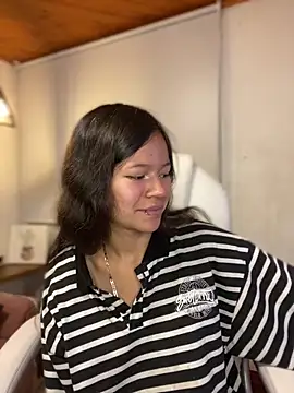 Ninfa pink online show from 12/01/25, 08:21