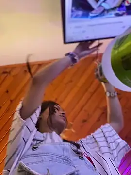 Ninfa pink online show from 11/07/25, 09:52