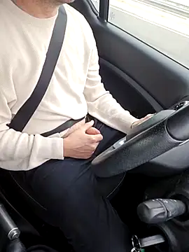 Alex piloto online show from 11/17/25, 10:08