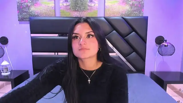 GAbrielaBotero online show from 12/01/25, 08:42