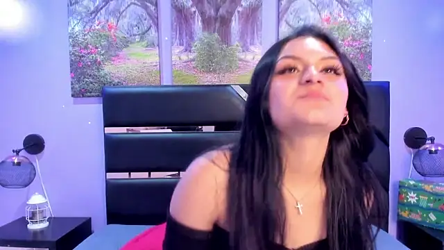 GAbrielaBotero online show from 12/17/25, 07:52