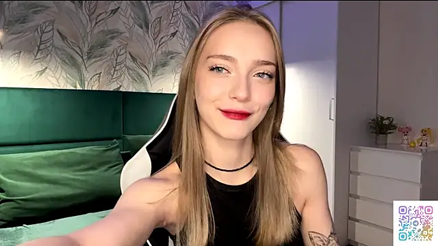 EvaPeace online show from 10/26/25, 04:29