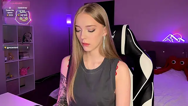 EvaPeace online show from 04/19/26, 01:12