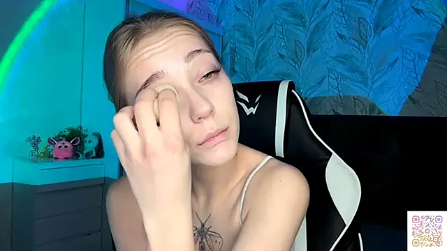 EvaPeace online show from 11/16/25, 05:06