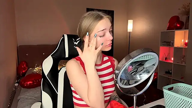 EvaPeace online show from 02/14/26, 07:58