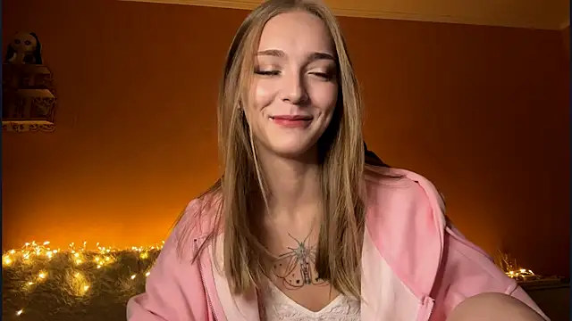 EvaPeace online show from 10/10/25, 04:19