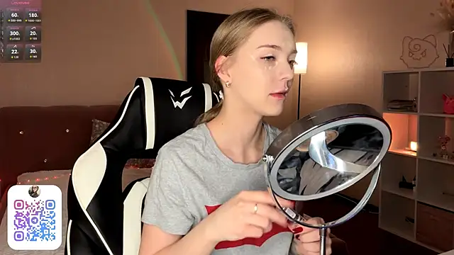 EvaPeace online show from 02/22/26, 08:32