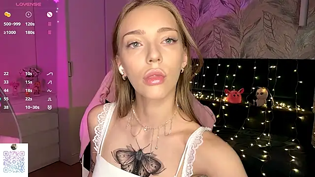 EvaPeace online show from 11/30/25, 07:25