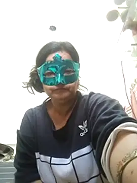 Honey-26 online show from 11/26/25, 07:30