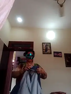 Honey-26 online show from 12/01/25, 06:47