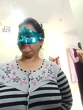 Honey-26 online show from 11/28/25, 06:46