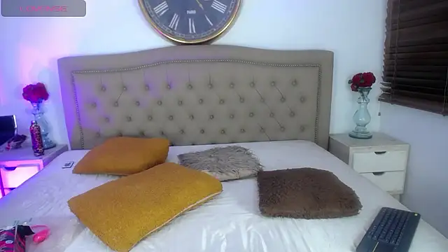 Snapshot of Adara_Ferrara chatting on 02/02/26, 04:11 Adara Ferrara online show from 02/02/26, 04:11