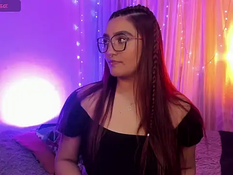 Snapshot of soyanny_1 chatting on 10/12/25, 12:45 soyanny 1 online show from 10/12/25, 12:45