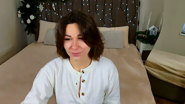 EdenSolis online show from 12/14/25, 09:37