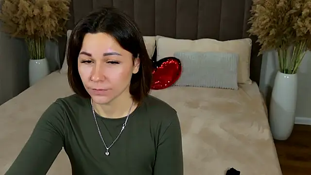 EdenSolis online show from 11/22/25, 09:08