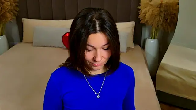 EdenSolis online show from 04/15/26, 09:26