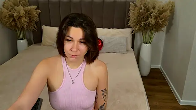 EdenSolis online show from 11/13/25, 08:07