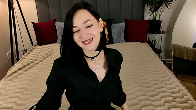 Snapshot of BaileeLynn chatting on 07/15/26, 01:07 BaileeLynn online show from 07/15/26, 01:07
