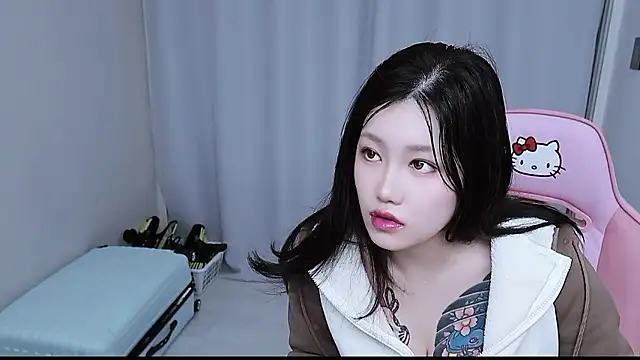 MISA 02 online show from 12/22/25, 01:11