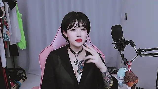 MISA 02 online show from 04/19/26, 08:15