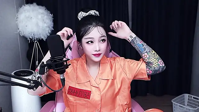 MISA 02 online show from 10/18/25, 11:01