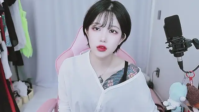 MISA 02 online show from 04/18/26, 05:54