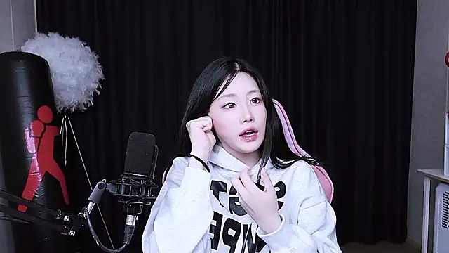 MISA 02 online show from 11/05/25, 12:41