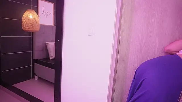 Thalia Karlson online show from 03/21/26, 12:31