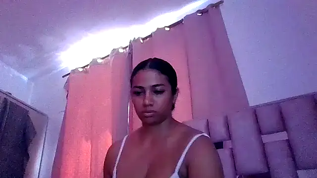 Snapshot of abby_moss_2 chatting on 01/07/26, 07:08 abby moss 2 online show from 01/07/26, 07:08