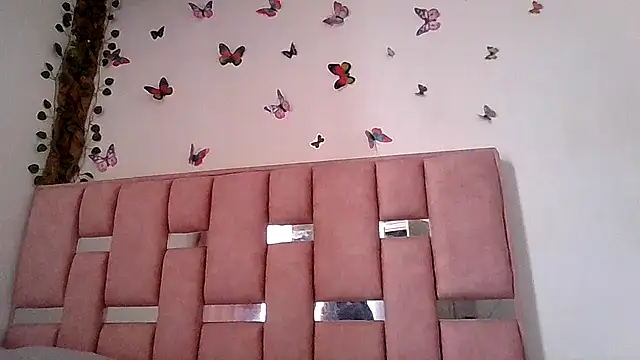 abby moss 2 online show from 07/04/26, 06:45