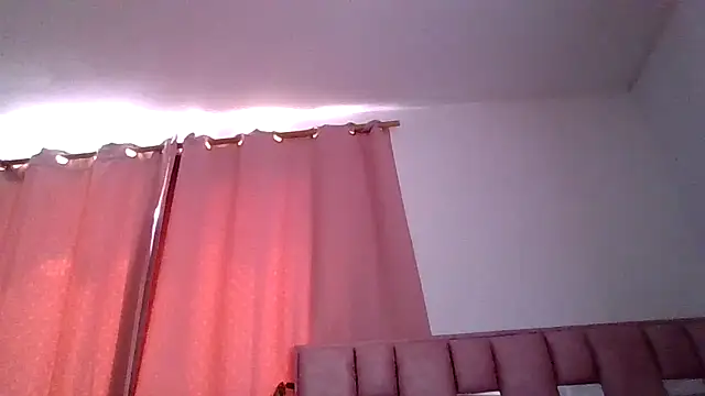 Snapshot of abby_moss_2 chatting on 01/06/26, 05:06 abby moss 2 online show from 01/06/26, 05:06