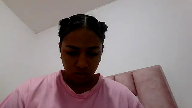 Snapshot of abby_moss_2 chatting on 02/02/26, 12:26 abby moss 2 online show from 02/02/26, 12:26