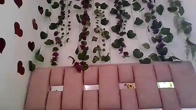 abby moss 2 online show from 04/07/26, 12:40