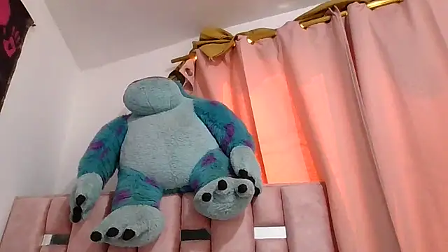 abby moss 2 online show from 11/10/25, 02:44