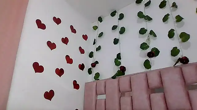 Snapshot of abby_moss_2 chatting on 02/25/26, 12:38 abby moss 2 online show from 02/25/26, 12:38