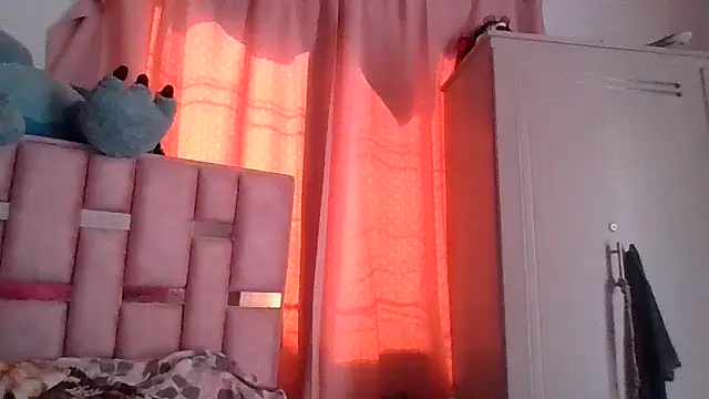 abby moss 2 online show from 11/21/25, 02:38