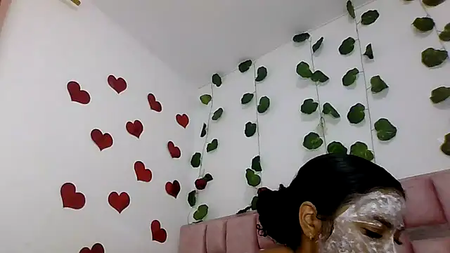 Snapshot of abby_moss_2 chatting on 03/03/26, 12:34 abby moss 2 online show from 03/03/26, 12:34