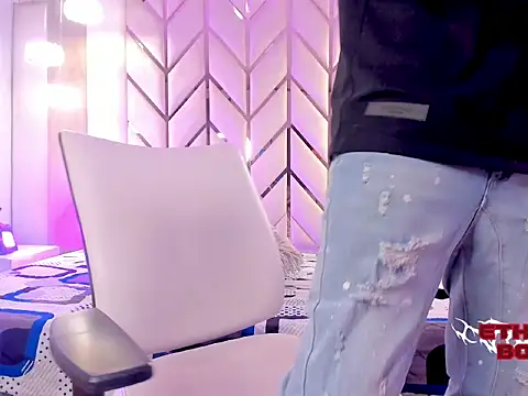 Ethan Boy  online show from 02/07/26, 07:55