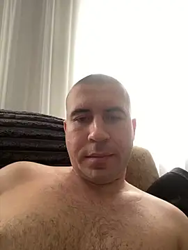 AronMode online show from 11/23/25, 11:09