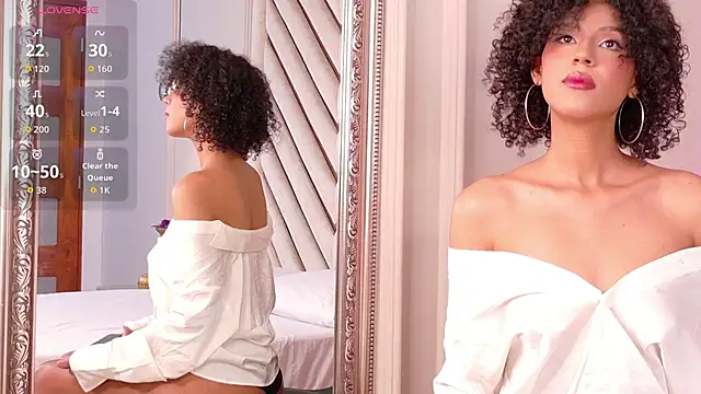 Lila-Rose online show from 11/03/25, 01:44