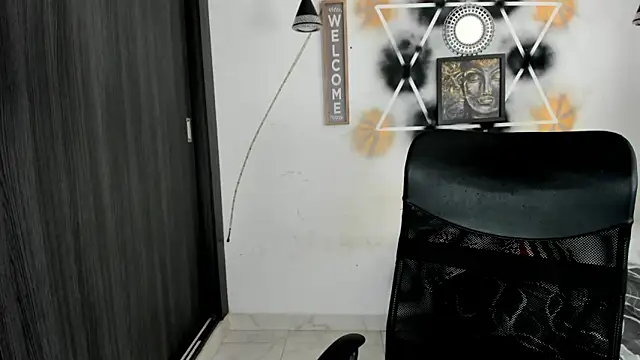Snapshot of jhapsson_wong chatting on 10/16/25, 01:41 jhapsson wong online show from 10/16/25, 01:41