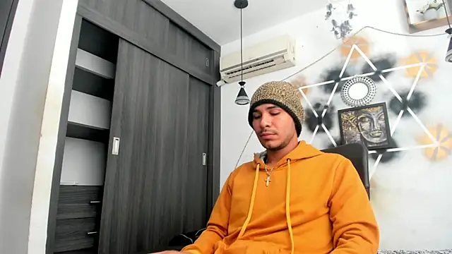 Snapshot of jhapsson_wong chatting on 10/11/25, 03:13 jhapsson wong online show from 10/11/25, 03:13