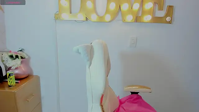 adara sweet20 online show from 11/28/25, 07:14