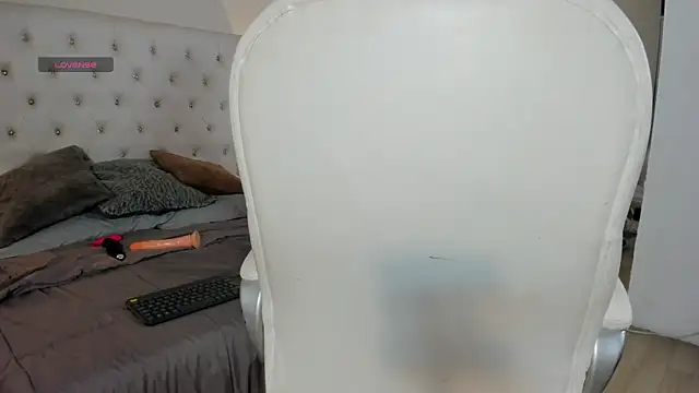 Miiaa Star  online show from 11/08/25, 08:12