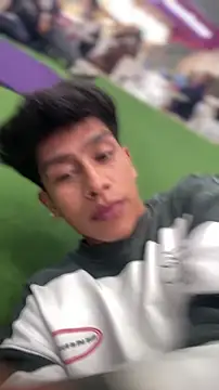 Jacovo2002 online show from 10/27/25, 08:43