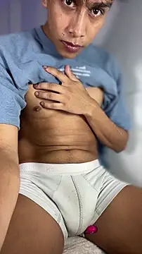 Jacovo2002 online show from 11/21/25, 03:16