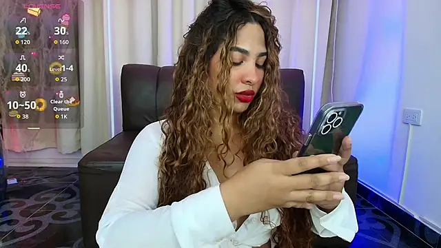 Luna Vex online show from 10/29/25, 03:16