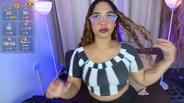 Luna Vex online show from 11/26/25, 03:17