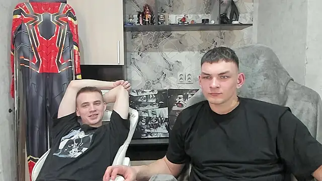 Snapshot of MIKE_GOD19 chatting on 02/11/26, 05:46 MIKE GOD19 online show from 02/11/26, 05:46